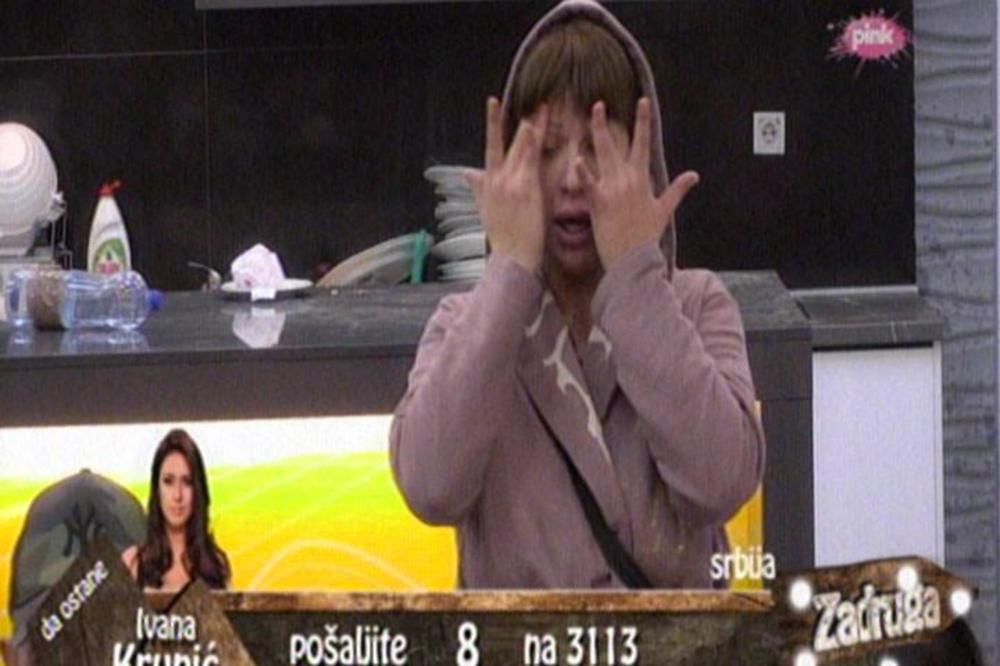 MILJANI POKAZALI JEZIVE KLIPOVE KAKO MALTRETIRA DADILJU: Ona se PERE, optužuje jadnu ženu da se igrala RIJALITIJA?