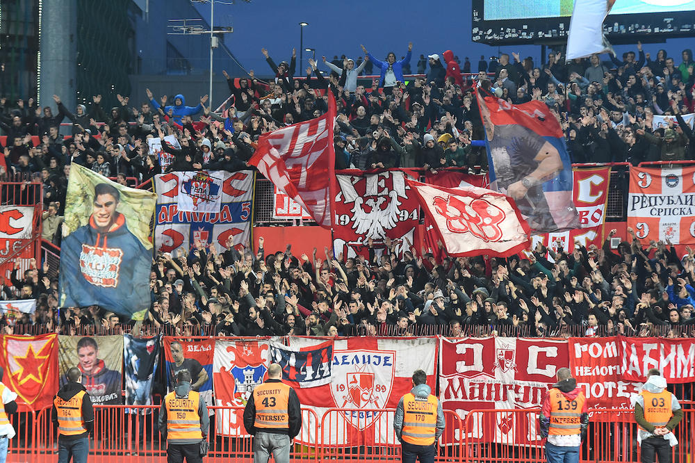 JAKA PORUKA DELIJA POSLE PORAZA: Transparentom su rekli šta misle o trenutnom stanju u klubu!