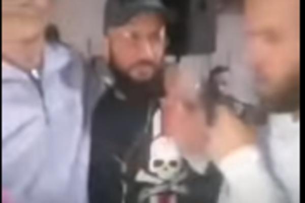 SNIMAK MAFIJAŠKOG DOČEKA IZ ZATVORA! Dočekali ih DRUGARI sa POSEBNOM PESMOM! (VIDEO)