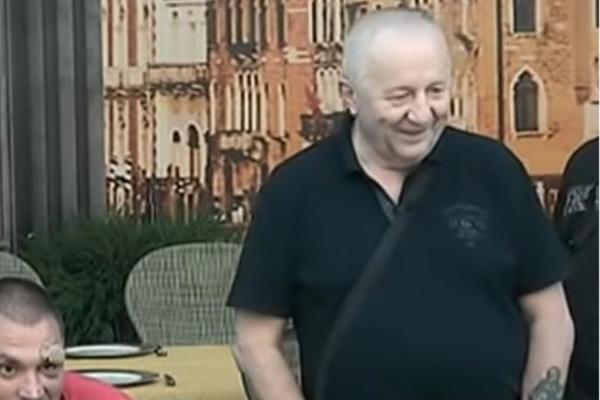 HITNA POMOĆ ULETELA U PAROVE, ŽABAC UOPŠTE NIJE DOBRO: Ceo dan mu je loše, a sada je kulminiralo!