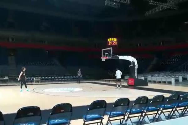 TRINKI, BATALI BELA I PUSTI ŠĆEPU SUTRA: Miljenik Grobara prži mrežice kao nekada, dok mu asistira novo pojačanje!