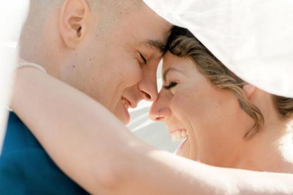 ZAPROSIO JU JE POSLEDNJEG DANA HEMOTERAPIJE: Priča ovog para rasplakala je internet - dogodilo se nešto magično!