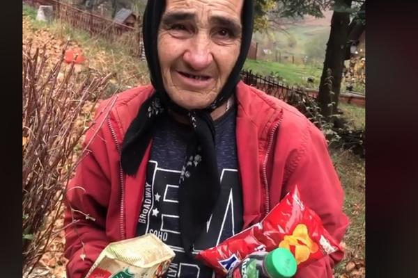 BAKA DANICA PREŽIVLJAVA OD PRODAJE METLI I TUĐE POMOĆI: Iako ima SINA I DVE ĆERKE, jedva sastavlja kraj sa krajem!