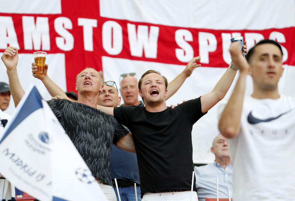 Iz Totenhema su poručili svojim navijačima da poštuju tradiciju i običaje domaćina