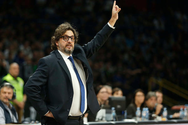 ČESTITKE RIVALU: Trinkijeri istakao dve dobre stvari posle poraza od Tofaša i ključ neuspeha na ovom meču!