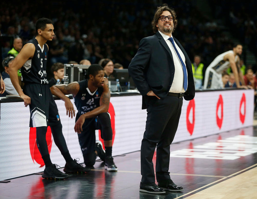 Trinkijeri je dobro reagovao uvođenjem Pejdža i Mozlija