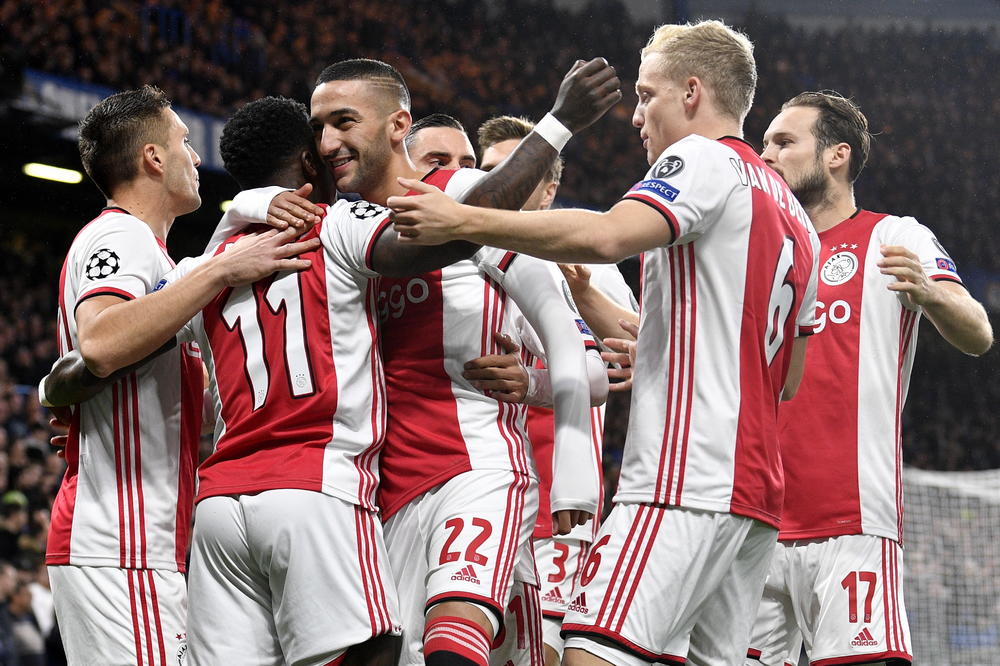 AJAKS JE PRELAKO UŠAO U MEČ! Očekivali su da im protivnik pokloni bodove!