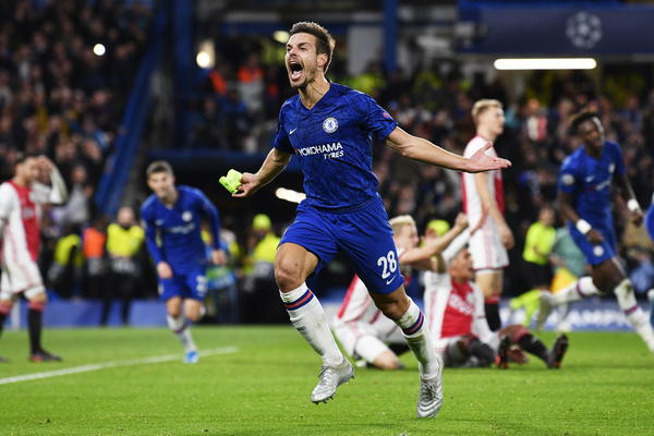 OVAKVO VEČE LIGA ŠAMPIONA NE PAMTI: Čelsi sa 1:4 došao do 4:4, Dortmund od 0:2, do 3:2!