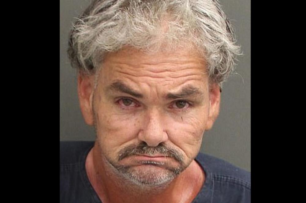 GROZNI ČIČA UHAPŠEN JER JE PIPKAO DIZNIJEVU PRINCEZU! Ovo su detalji užasa!