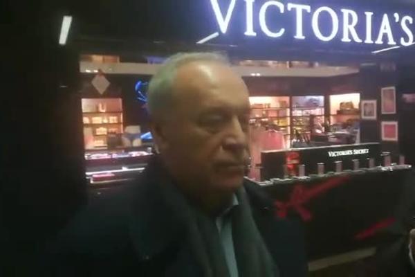 VUČELIĆ SPREMIO SPECIJALAN POKLON ZA FERGUSONA: Dobro pogledajte šta Partizan poklanja legendi Junajteda!