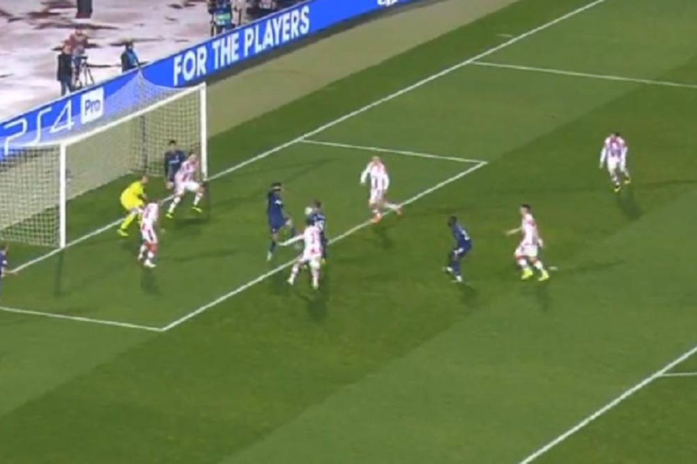 BIZARAN POGODAK PEVACA: Ispred Borjanovog gola nastao je karambol, defanzivci Zvezde delovali kao glineni golubovi!