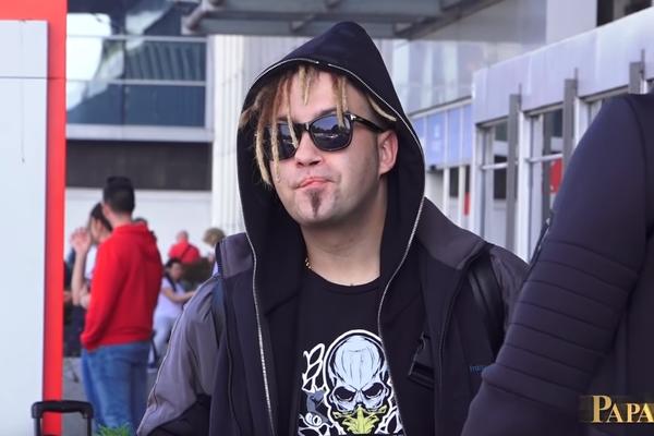 KADA JE UHAPŠEN U CENTRU GRADA, RASTA JE OVO DRŽAO U RUKAMA: Isplivale prve slike, evo s kim je bio PRE TOGA!(FOTO)