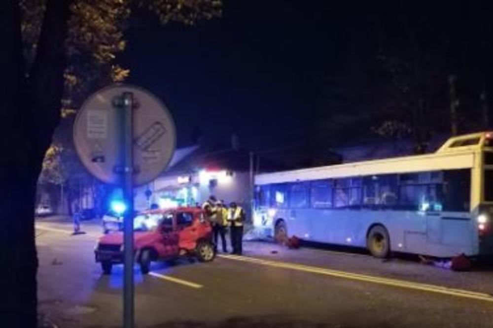 U SUDARU AUTOMOBILA I AUTOBUSA POVREĐEN VOZAČ I 6 PUTINKA! Stravičan udes u Novom Sadu!