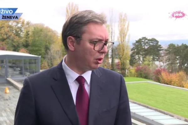 POSLE SASTANKA U PARIZU, OČI U OČI: Vučić i Makron nakon večere imaće razgovor!