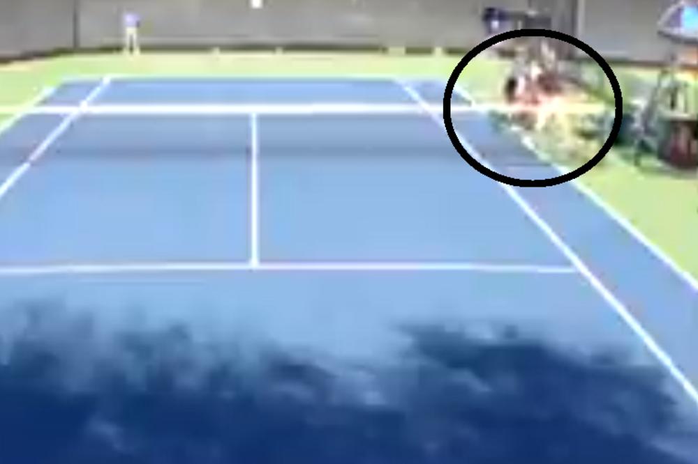 TENISERKE SE DOHVATILE NASRED TERENA: Pogledajte sukob Kanađanke i Amerikane nakon meča u Las Vegasu!