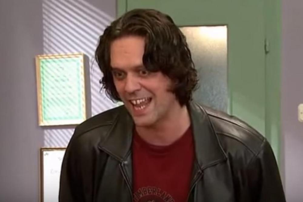 ČOMBE IZ SERIJE "LUD, ZBUNJEN, NORMALAN" POSTAO OTAC! Žena mu je POZNATA GLUMICA, a detetu su dali ČUDNO IME!