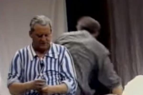 PETRUĆI JE BRILJIRAO U ULOZI TUĐMANA: Hrvati su, krijući se, gledali njegove imitacije koje su bile zabranjene!