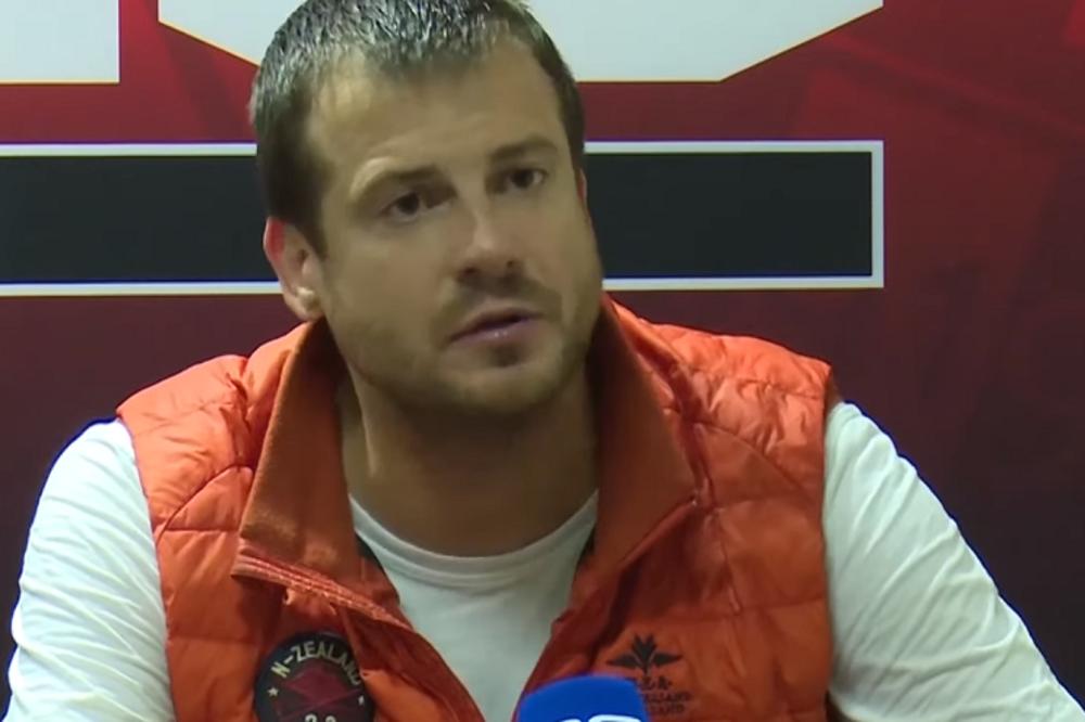LALATOVIĆ POLUDEO NA KONFERENCIJI: Ljudi, igrači me pitaju zašto nikada nismo u novinama, to je sramota!