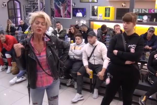 CECA KITIĆ PRIZNALA DA JE BILA ŽRTVA NASILJA PA SE OBRATILA MILJANI KULIĆ: Ja i zadrugari se ograđujemo od ovoga!