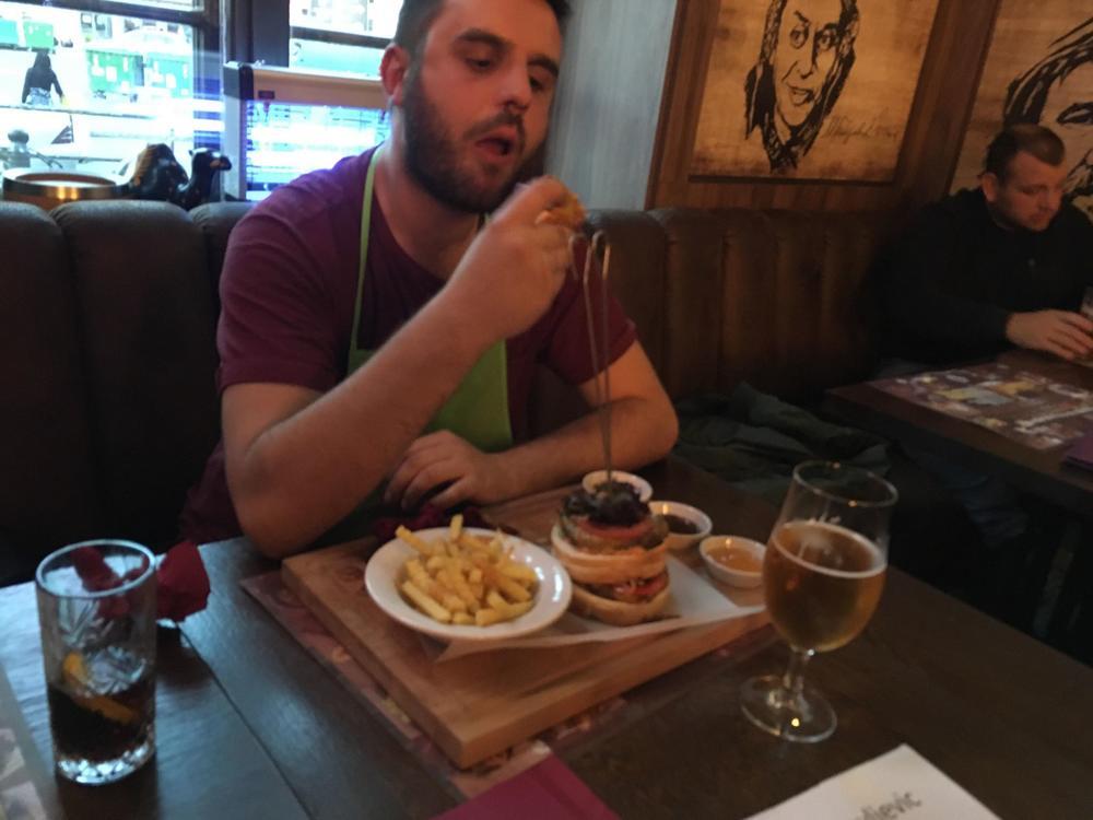 Izborio sam se sa burgerom  