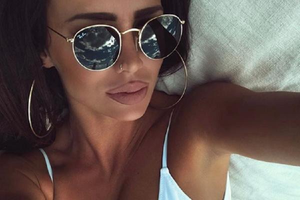 BALKANSKA LEPOTICA DOBILA LUDAČKU PONUDU OD DANA CARA INSTAGRAMA! Nudi joj paprenu CIFRU, ako bude radila 1 STVAR