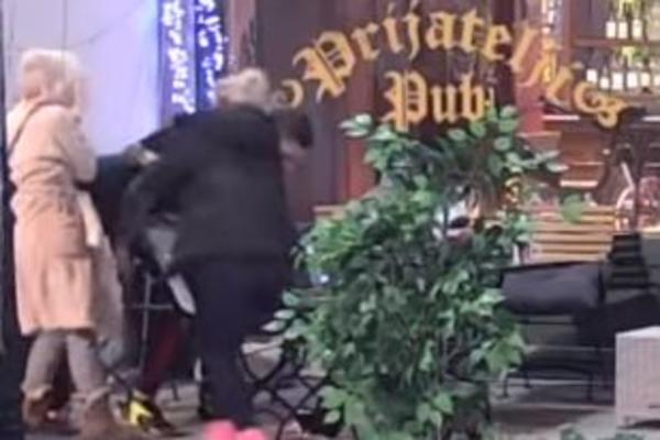 TUČA U ZADRUZI: Bane Čolak IZUDARAO Milana Petkovića zbog 2 SALAME i 4 PIVA (VIDEO)