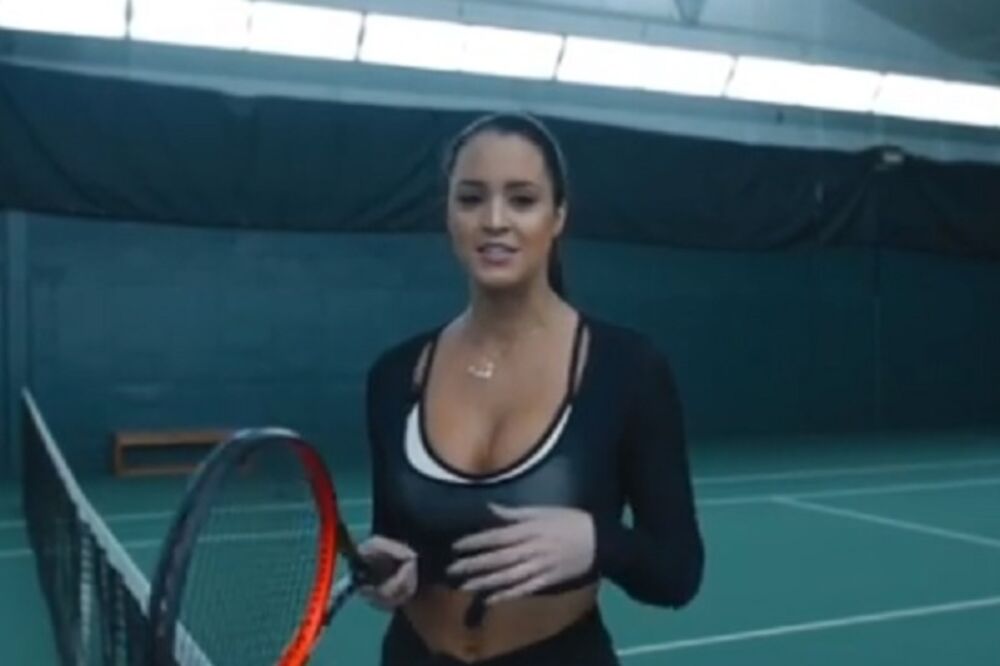 NOVAK NI NA VIDIKU! Ova lepotica se ZAGREJALA ZA TENISERA, a zarađuje SILNE PARE