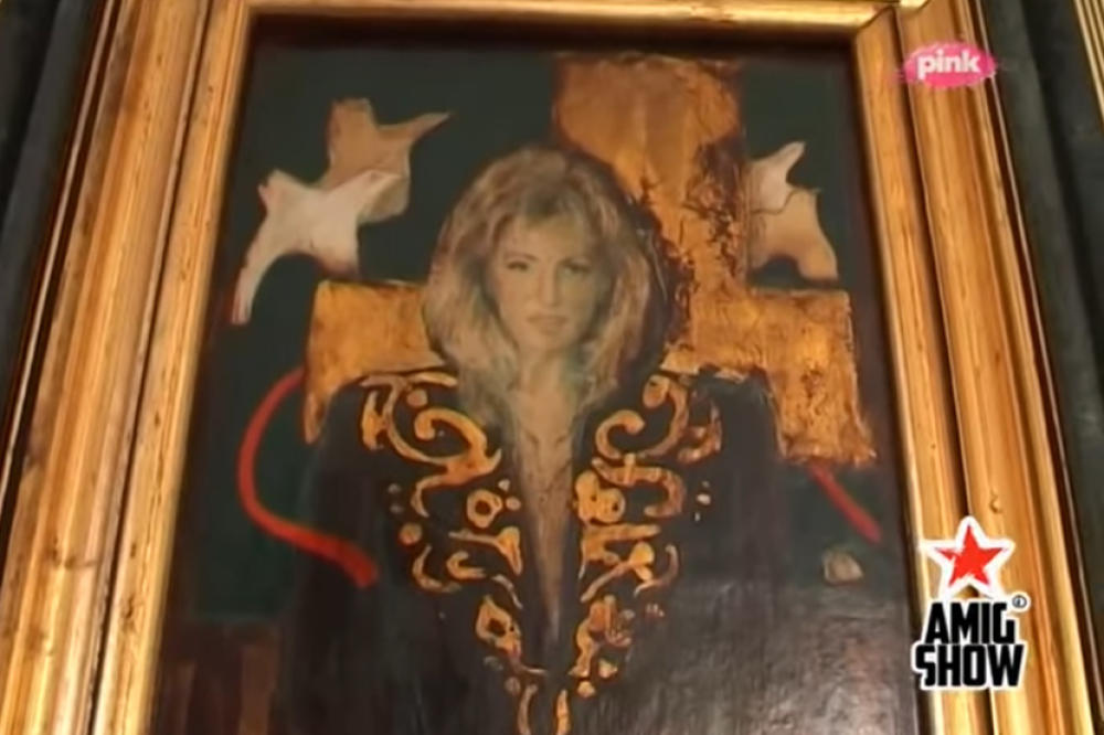 OVO JE LUKSUZNA KUĆA VESNE ZMIJANAC: Zavirite u SOBU PREPUNU skupih haljina, imanje dokle vam POGLED SEŽE... (FOTO)