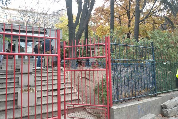 ZAR JE MOGUĆE DA SU PROVALILI U VRTIĆ? Roditelji u neverici, ODVELI DECU KOD DEDA I BABA