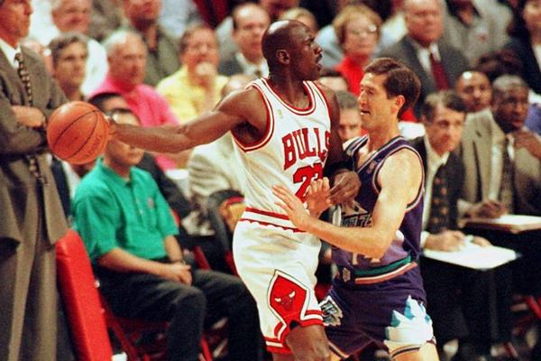 DŽORDAN I JA SMO POPILI PO 10 PIVA PRED UTAKMICU: Kladio se da će posle toga ubaciti 40+ poena, a Bulsi pobediti!