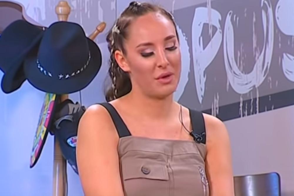 SEBE NE DOŽIVLJAVAM KAO PEVAČICU: Luna S KNEDLOM U GRLU sve priznala uživo u emisiji! Malo joj falilo da ZAPLAČE!