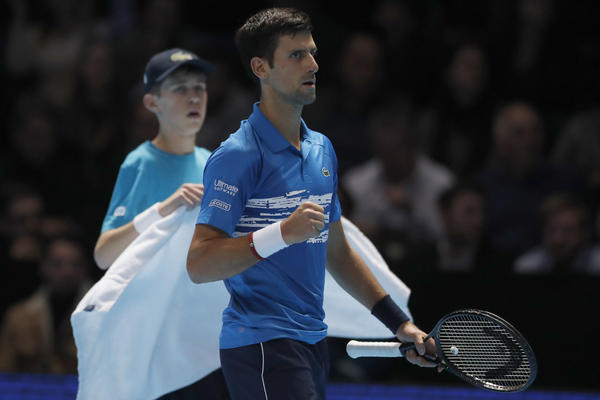 TEŠKO DA MOŽE BOLJE OD OVOGA: Rastopićete se kada vidite kako se Nole sprema za Federera!