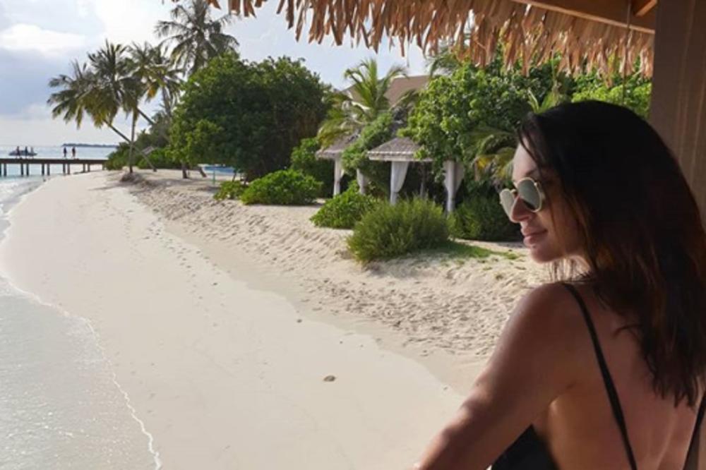 KO SE KRIJE IZA MALDIVA? Otkrivamo sa kim je Katarina Živković u vezi i ko plaća skupocena PUTOVANJA