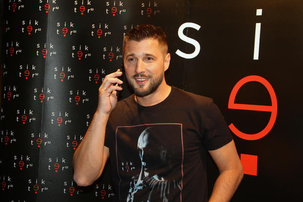 OVA PLAVUŠA JE HTELA DA OSVOJI SRCE MARKA MILJKOVIĆA, ALI JOJ SE NIJE DALO! Zavodila OBLINAMA, i dalje je BOMBA!