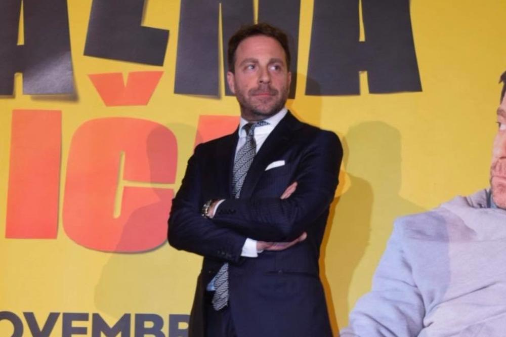 OVA PRIČA ME JE DOSTA ŽULJALA I MORAO SAM DA JE ISPRIČAM: Gordan Kičić o svom REDITELJSKOM PRVENCU