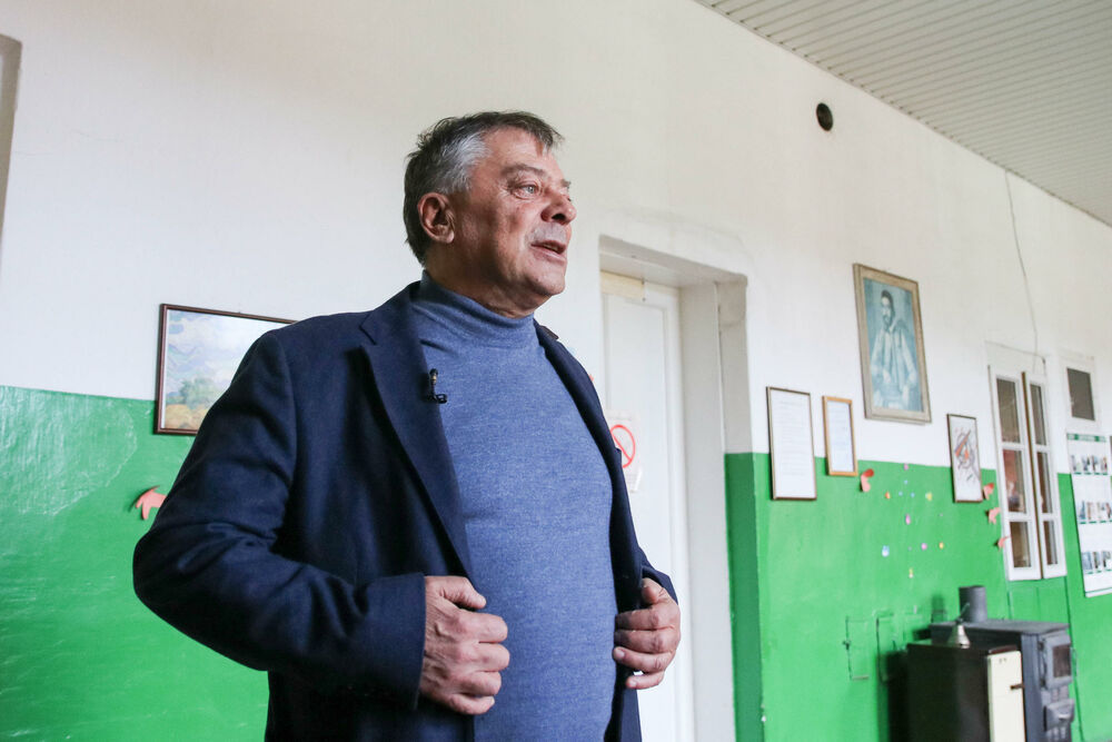 Novica Tončev, Surdulica