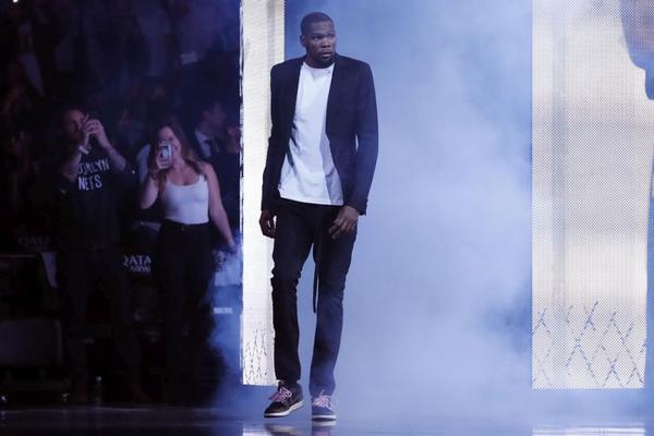 POSTOJI LI VEĆI DOKAZ POŠTOVANJA?! Kevin Durent trenira u dresu legendarnog Hrvata!