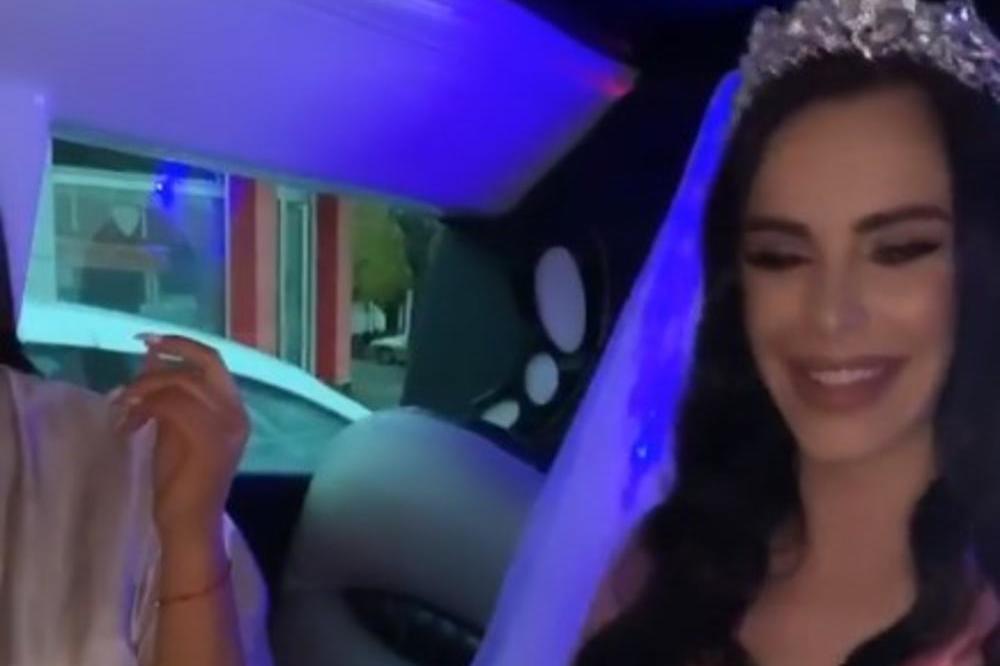 BOGDANA KONAČNO POKAZALA SESTRU: Rodićeve uopšte NE LIČE! Svi se zagledali u puna usta i RAZMAK MEĐU ZUBIMA! (FOTO)