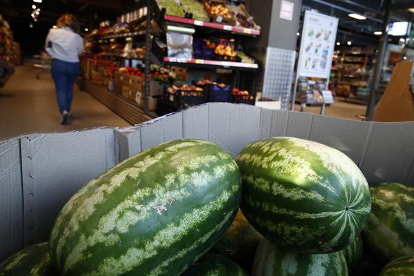 SRBIJA DRUGA NA SVETU PO BROJU SILIKONSKIH GRUDI?! Ova informacija se širi po društvenim mrežama, a OVO JE ISTINA!