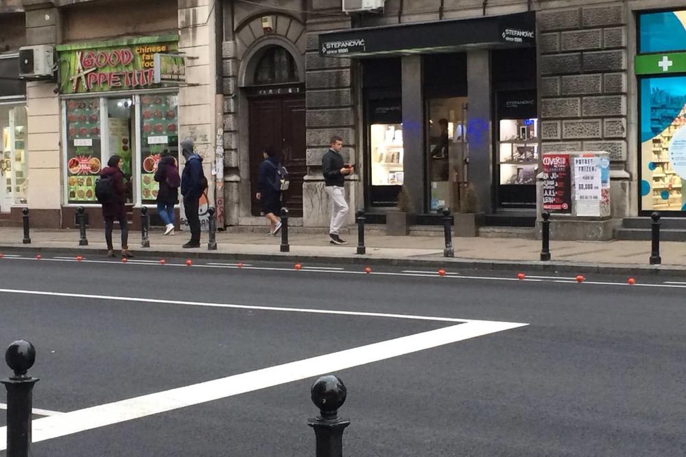 ZATVARAJU SE KAFIĆI, BIOSKOPI I POZORIŠTA, VOJSKA IZLAZI NA ULICE: Šta za građane znači uvođenje vanrednog stanja?