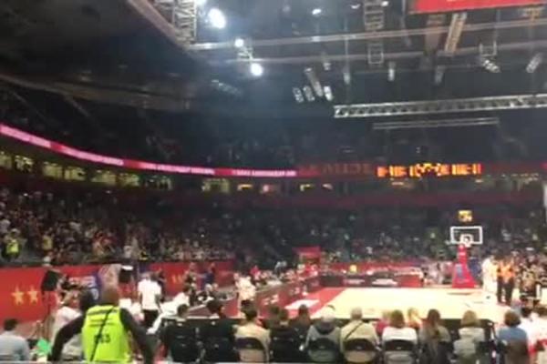 DUH ANTA TOMIĆA UŠAO U IGRAČA ASVELA: Delije učinile da gostujući košarkaš postane hit na društenim mrežama!