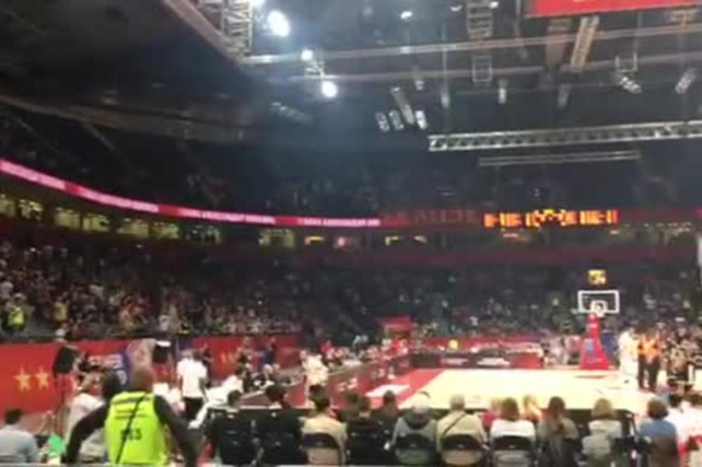 DUH ANTA TOMIĆA UŠAO U IGRAČA ASVELA: Delije učinile da gostujući košarkaš postane hit na društenim mrežama!