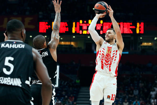 BERONOV ŠOU PROTIV BARSELONE: Trinkijeri upisao prvenac u Evroligi! (VIDEO)