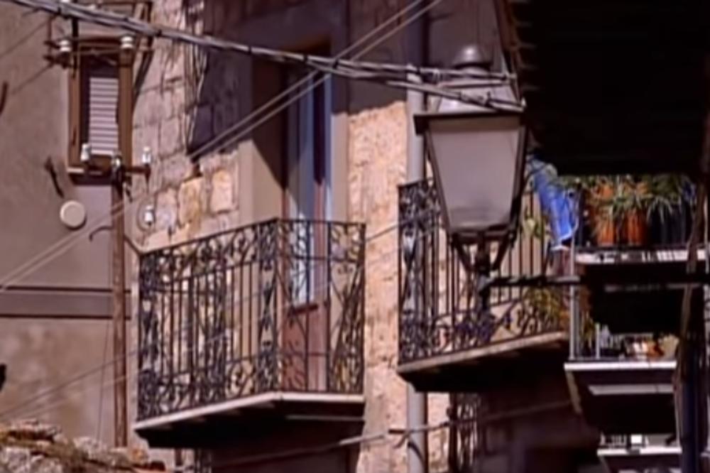 MUŽ I ŽENA KUPILI SU KUĆU ZA 1 EVRO! Nisu ni sanjali u šta će im se život PRETVORITI (VIDEO)