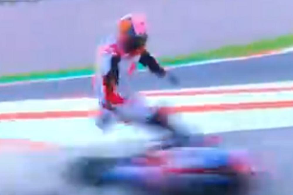 JEZIVA NESREĆA U MOTO GP: Zarko izleteo sa staze, a potom ga je Španac pokosio motorom!
