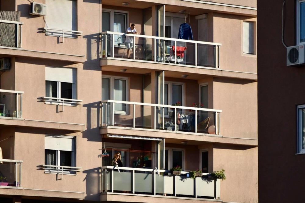 BRATISLAV JE IZVADIO PIŠTOLJ DOK SU POLICAJCI BILI PORED: Detalji predaje muškarca koji je terorisao Voždovac