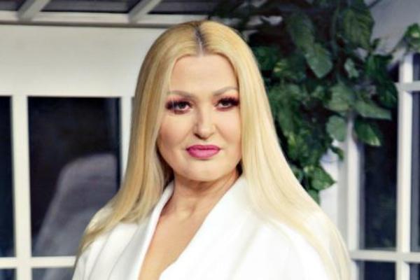 CELA SRBIJA BRUJI O ĆERKI SANJE ĐORĐEVIĆ, A EVO I ZAŠTO: Pojavila se kao BOGINJA na SVADBI, a ima i DOKTORAT