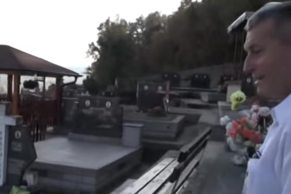 DEJAN JE SA 46 GODINA SEBI PODIGAO GROBNICU: Unutra su frižider, TV i krevet, ali to nije najčudnije u ovoj priči!