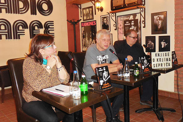 ŠTULIĆ JE BIO PARANOIK, MISLIO JE DA ĆE GA UBITI KAO LENONA: Ivačković o DŽONIJU i svojoj KNJIZI "Između krajnosti"