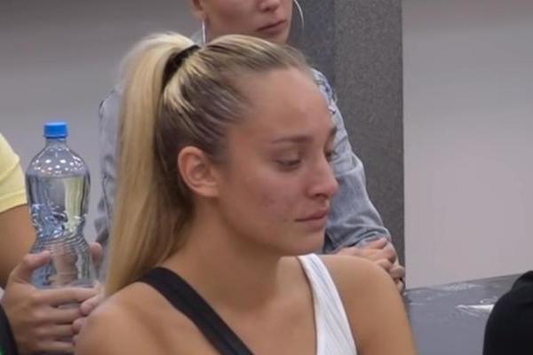 LUNA OPET MUČI MUKU, JAVNO SE POŽALILA: Mnogo mi je teško! Svi je PROZIVAJU zbog toga, a ona PRIZNALA da se bori!